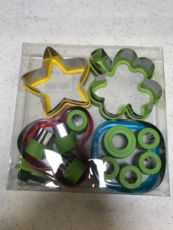 Photo 3 of 13 Pack Mini Cookie Cutters Fruit Cutters Shapes Pastry Cutter Vegetable Cutter

