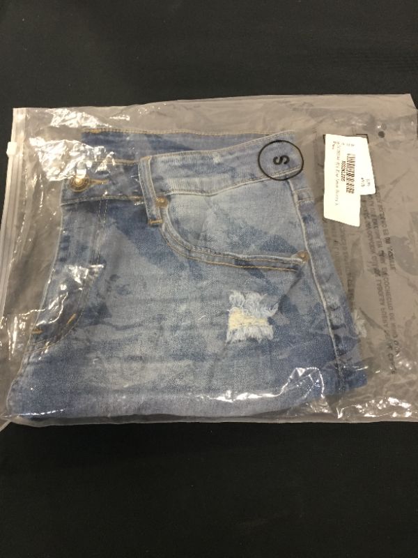 Photo 1 of UTYFUL WOMENS CASUAL SUMMER RIPPED RAW CUT HEM DISTRESSED STRETCHY DENIM JEANN SHORTS 
SMALL