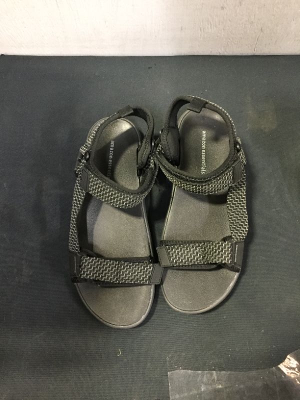 Photo 1 of AMAZON ESSENTIALS MEN'S STRAP SANDALS SIZE 7