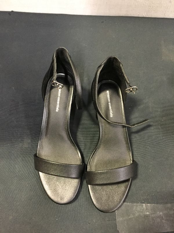 Photo 1 of AMAZON ESSENTIALS HIGH HEELS BLACK SIZE 8.5