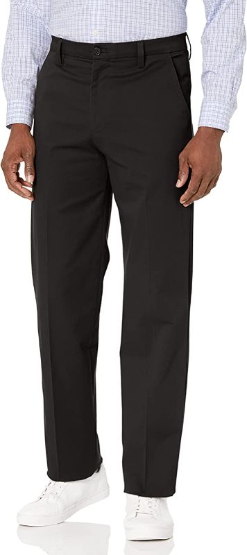 Photo 1 of Dockers Men's Classic Fit Workday Khaki Smart 360 FLEX Pants (Standard and Big & Tall)
