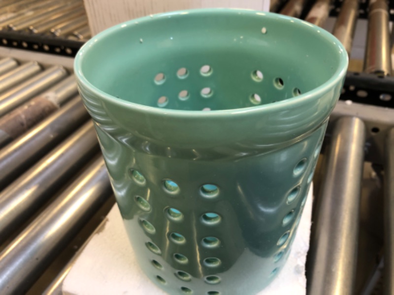 Photo 1 of   Kitchen Utensil Holder, 7.2? Large 
