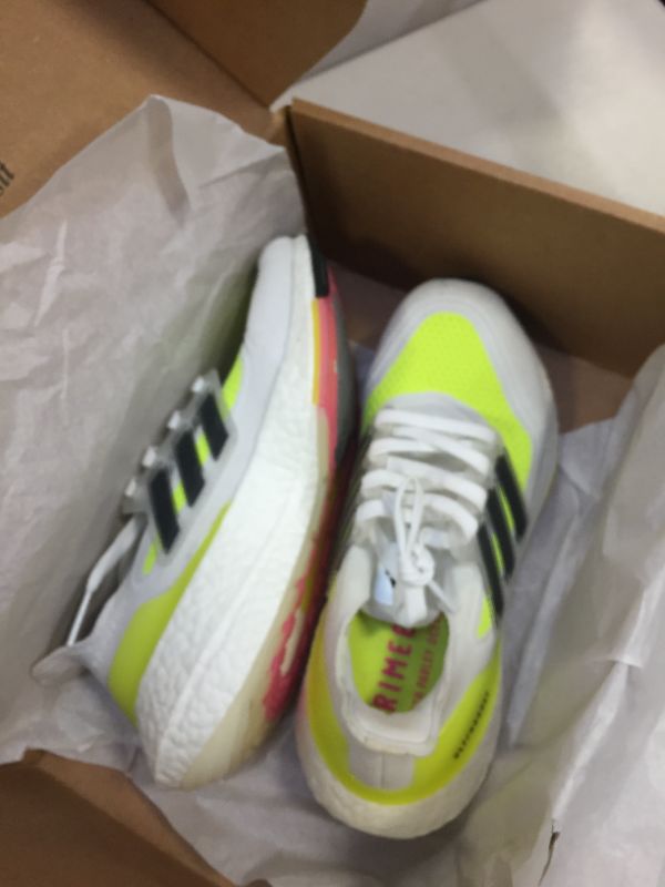 Photo 4 of adidas Women's Ultraboost 21 Running Shoe
SIZE 6