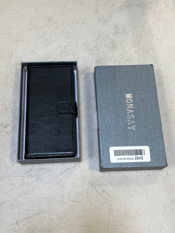 Photo 2 of Galaxy Note 9 Wallet Case