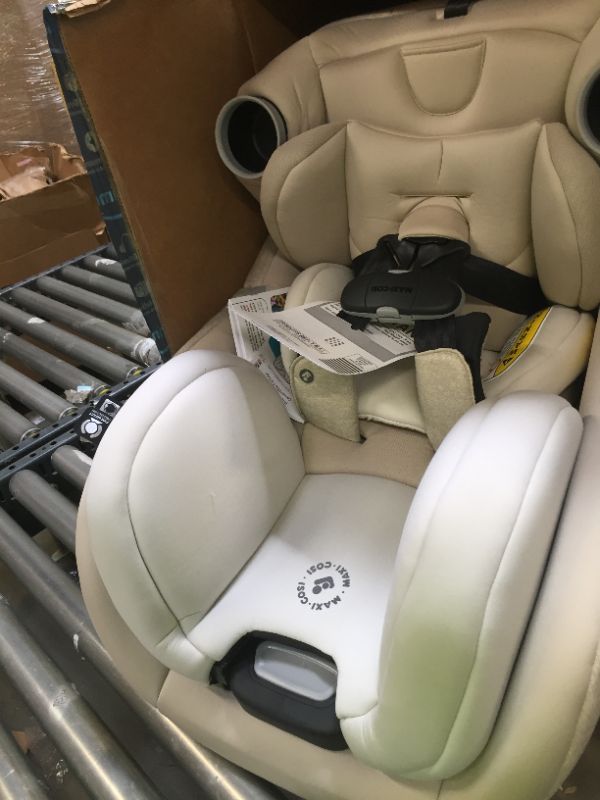 Photo 5 of Pria Max 3-in-1 Convertible Car Seat-------minor use if used at all 