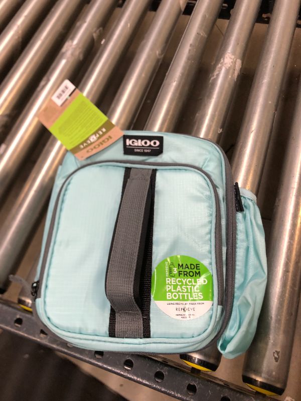 Photo 2 of  Igloo Hot Brights Vertical Lunch Bag - Mint