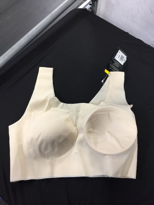 Photo 2 of Bali Women's Comfort Revolution Easylite Seamless Wireless Bra DF3491 M