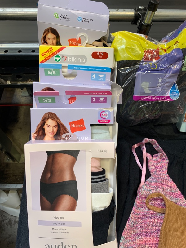 Photo 1 of 15 PCS ASSORTED WOMENS CLOTHING. SIZES SMALL & MEDIUM. ***EXTREME DAMAGE TO PACKAGING. 