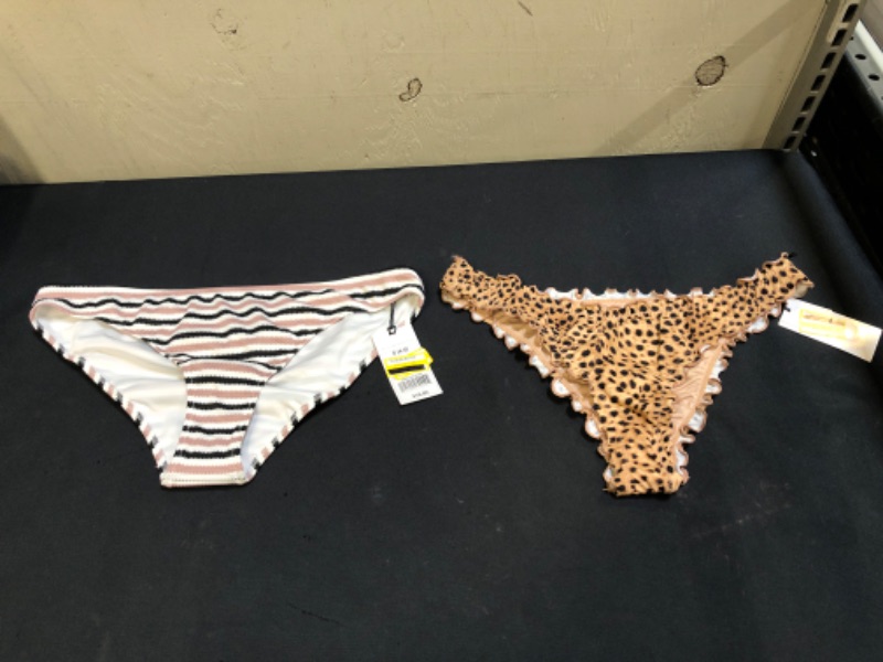 Photo 1 of BIKINI BOTTOM BUNDLE (2 COUNT) SIZES SMALL