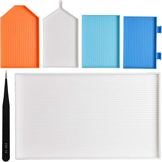 Photo 1 of Diamond Painting Trays Large,Tweezer,Plastic Bead Sorting Tray, (5 Trays,1 Tweezers)
