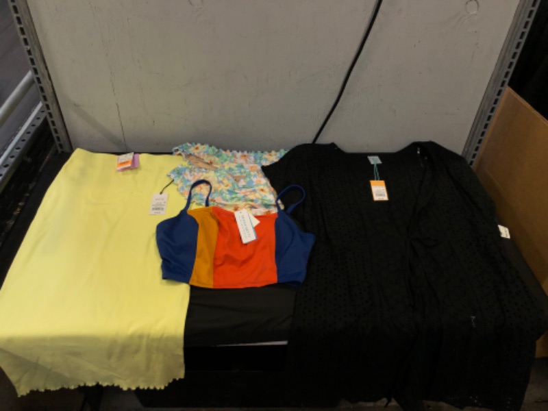 Photo 1 of 5 PCS MISC WOMENS CLOTHING ITEMS- SIZE L