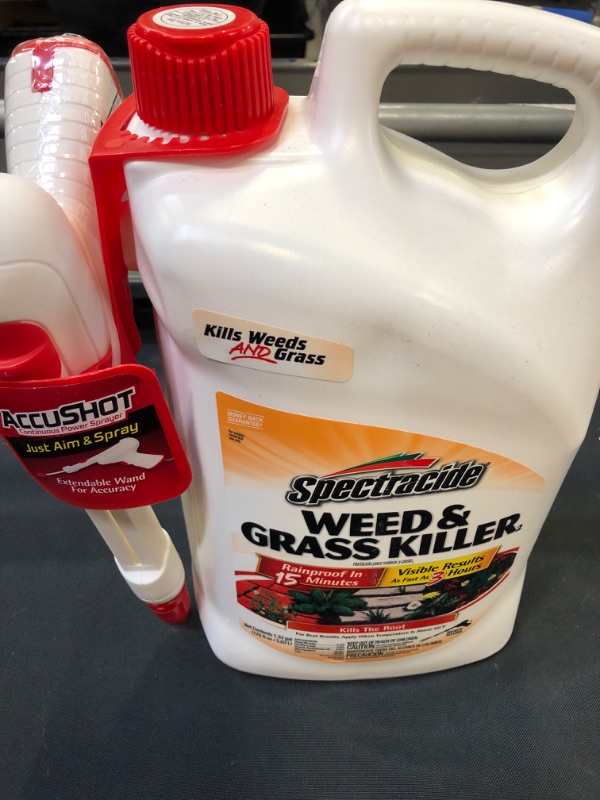 Photo 2 of 1.33gal Weed & Grass Killer AccuShot Sprayer - Spectracide

