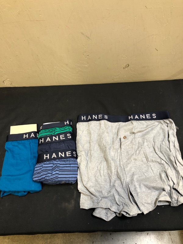Photo 2 of Hanes Men's 5-Pack Ultimate Dyed Woven Boxer with ComfortFlex Waistband