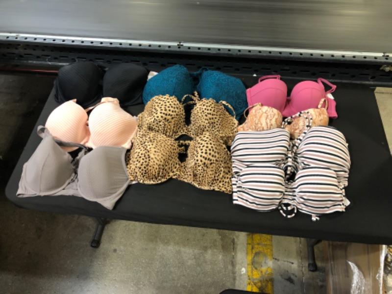 Photo 1 of bra/ top bundle sizes vary