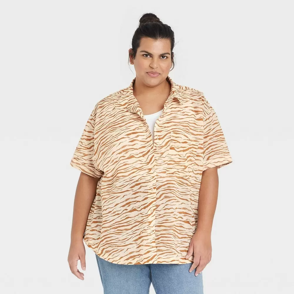 Photo 1 of  Women's Plus Size Short Sleeve Button-Down Shirt - Ava & Viv Rust Size  2X