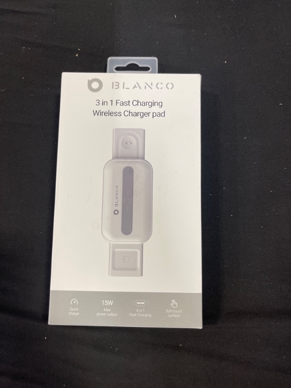 Photo 1 of BLANCO Wireless Charger, 3 in 1 Wireless Charging Station for Apple Watch, AirPods Pro/Wireless Charging Station for iPhone 11 Pro Max/X/XS/XR/8Plus, Cargador inalambrico, FACTORY SEALED
