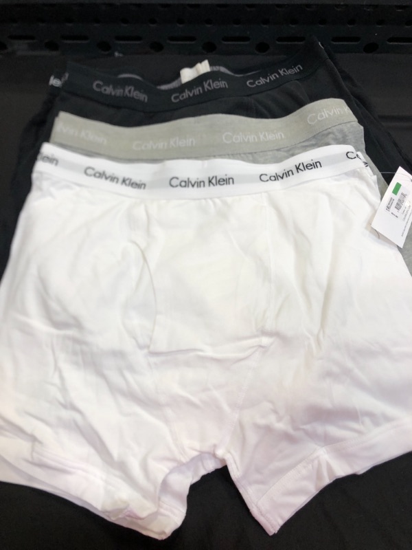Photo 1 of Calvin Klein Men's Cotton Classics 5-Pack Boxer Brief size large