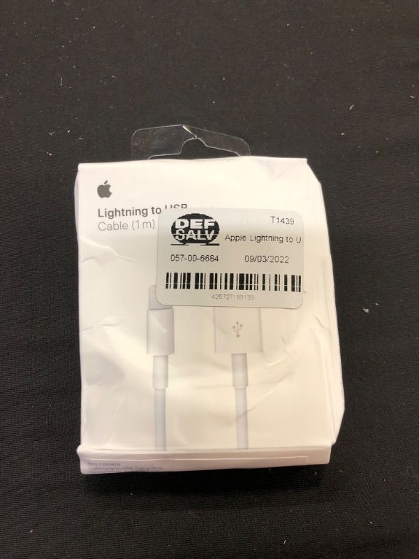 Photo 1 of Lightning to USB Cable 1M
