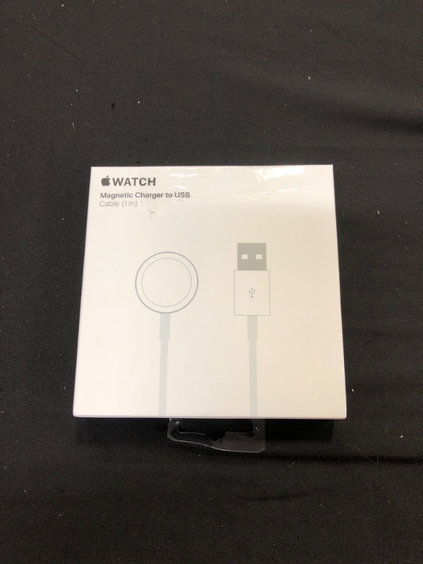 Photo 2 of Apple Watch Magnetic Fast Charger to USB-C Cable (1 m)