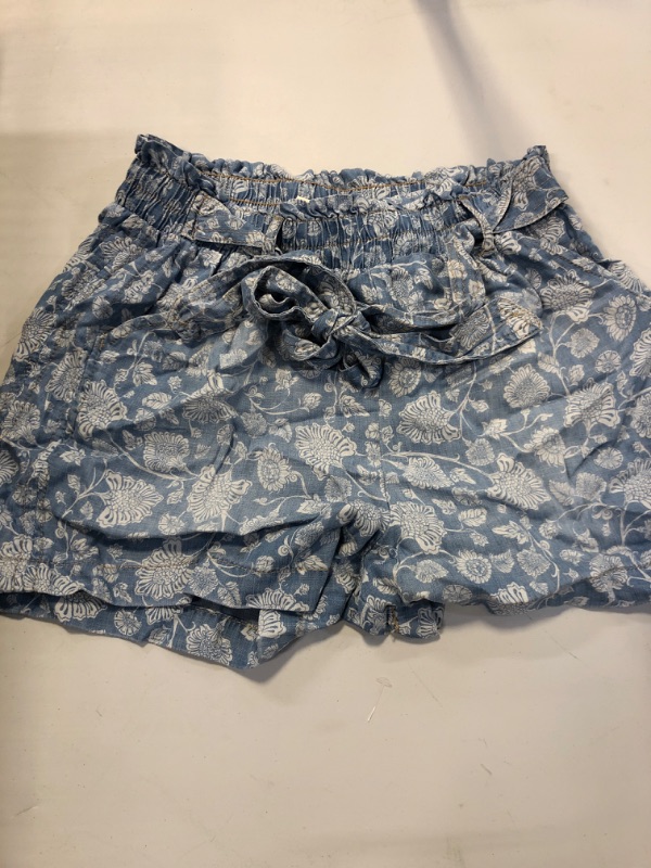 Photo 1 of BLUE FLORAL SHORTS SIZE S