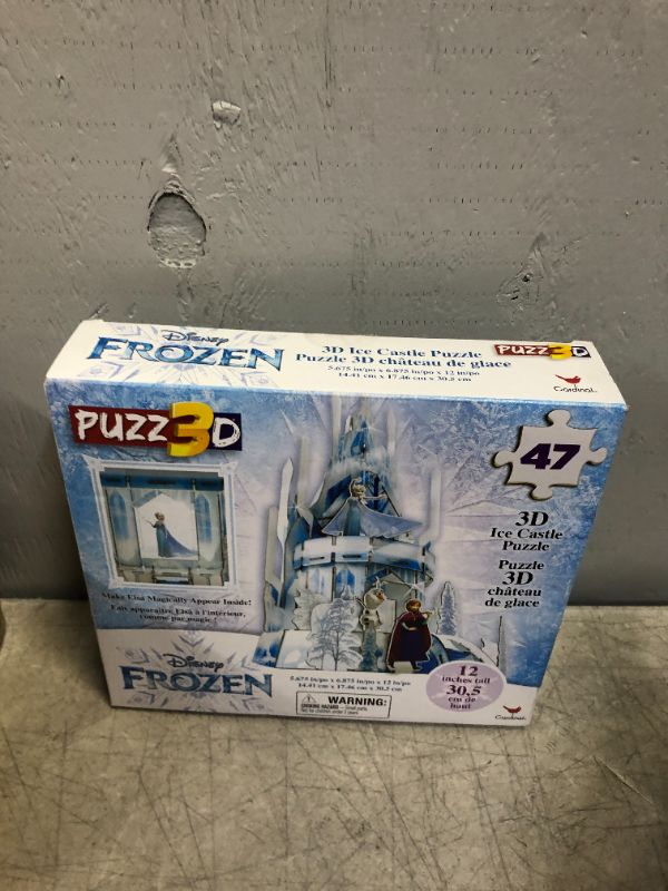 Photo 2 of Disney Frozen 2, Hologram Puzzle 3D Olaf Anna Elsa Castle 47-Piece Plastic Jigsaw Puzzle
