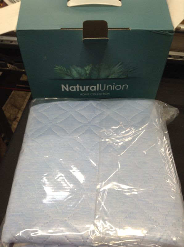 Photo 2 of All Season Reversible Comforter Blanket 88" x 92" Lightweight Oversized Comforter Soft Breathable Blue