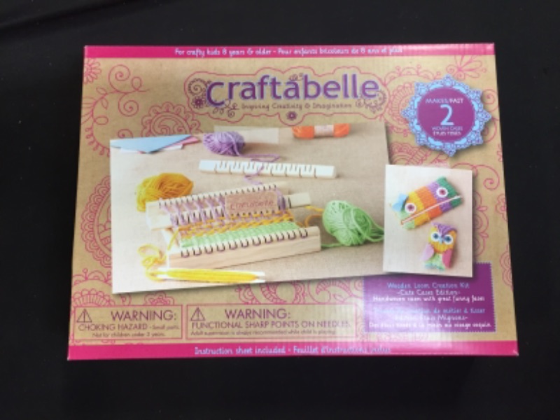 Photo 2 of Craftabelle – Wooden Loom Creation Kit – Beginner Knitting Loom Kit – 19pc