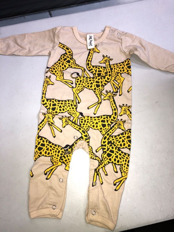 Photo 1 of  LITTLE PILGRIM! BABY ONSIE ORGANIC COTTON,  LONGSLEEZE GIRAFFE DESIGN , SIZE 0-3 MONTHS 