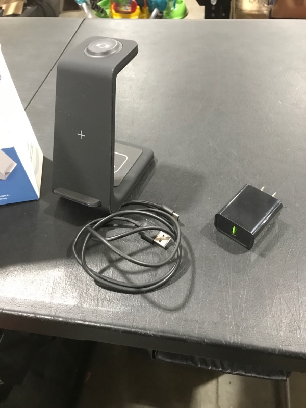 Photo 2 of JoyGeek Wireless Charging Station, Wireless Charging Stand, 3 in 1 Charging Station for Apple iPhone 14/13/12/11/SE/X/8 Series, iWatch 8/SE/7/6/3, AirPods 2/3/Pro - Black (Watch charging part does not work)

