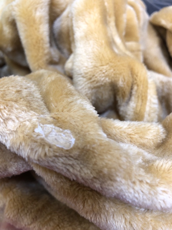 Photo 3 of Bedsure Fleece Blanket Twin Blanket - Gold Lightweight Blankets for Sofa