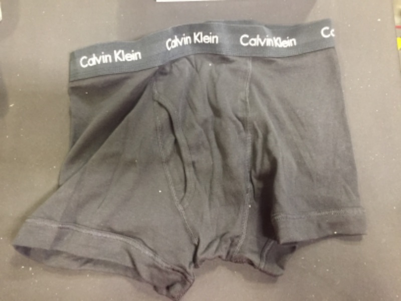 Photo 3 of Calvin Klein Men's Underwear Cotton Classics Multipack Trunks-----SIZE L----USED