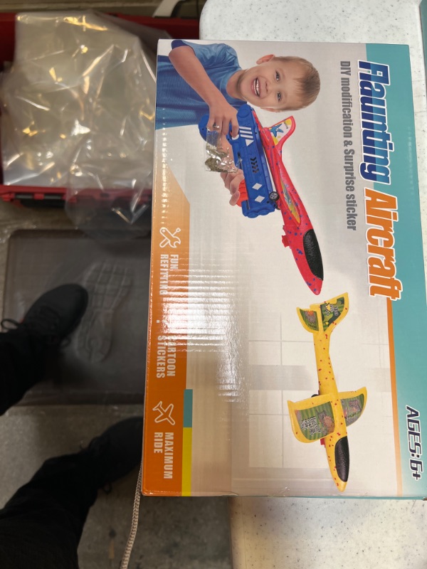 Photo 2 of Airplane Toys with Launcher Outdoor Toys 2 Flight Mode Glider Catapult Foam Airplane Toy 2 Launcher Outdoor Summer Toys for Boys Girls Birthday Gift Outside Toys for Kids Ages 4-12
FACTORY SEALED.
