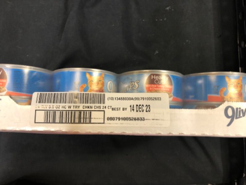 Photo 1 of 24x Cans 9Lives Hearty Cuts Real Turkey Chicken & Cheese In Gravy Cat Food 5.5oz
