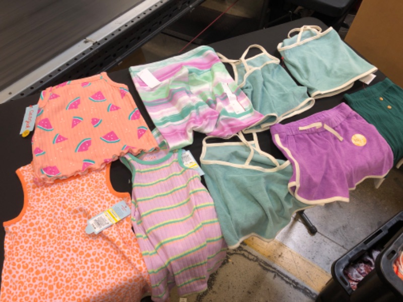 Photo 1 of 9 ITEM KIDS CLOTHES LOT 
SIZES VARY 