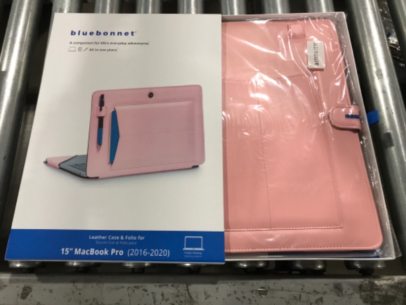 Photo 2 of Bluebonnet MacBook 15" Pro Case (2016-2021) - Pink (1823576)
