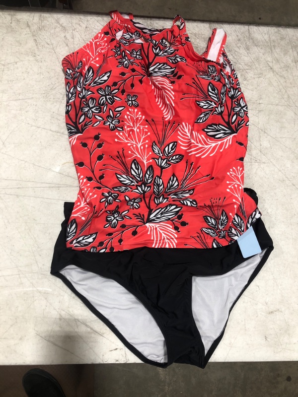 Photo 1 of 2XL WOMEN'S SWIMSUIT 