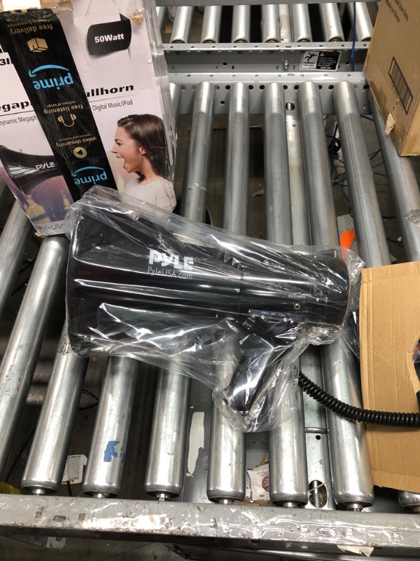 Photo 2 of ***SEE NOTES*** Pyle Megaphone Speaker PA Bullhorn with Built-in Siren 50 Watts & Adjustable Volume Control Ideal for Football, Baseball, Hockey, Cheerleading Fans & Coaches or for Safety Drills - PMP53IN