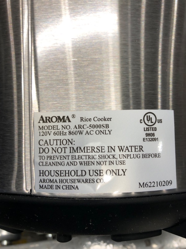 Photo 4 of Aroma Housewares ARC-5000SB Digital Rice, Food Steamer, Slow, Grain Cooker, Stainless Exterior/Nonstick Pot, 10-cup uncooked/20-cup cooked/4QT, Silver, Black Professional