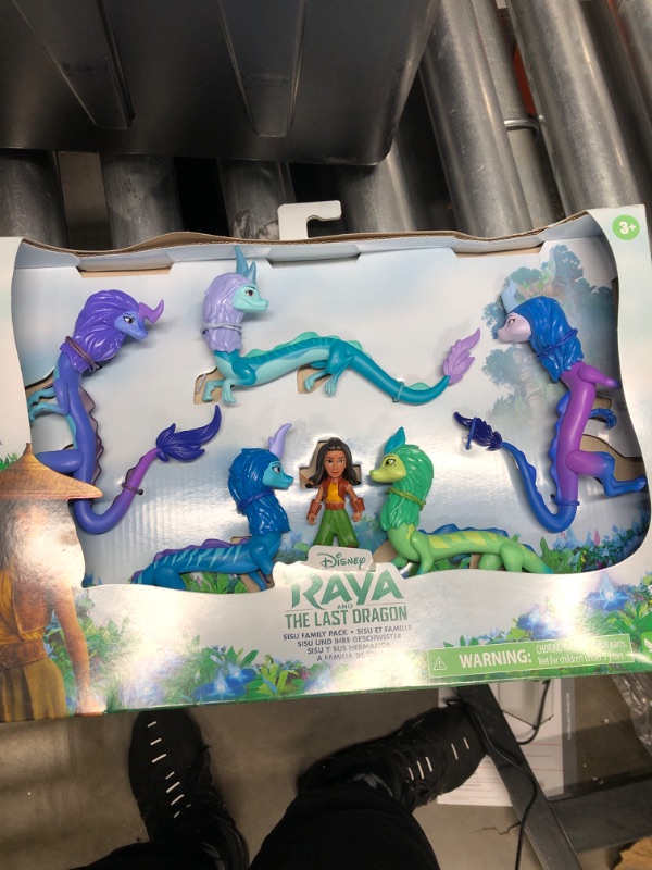 Photo 2 of Disney's Raya and The Last Dragon Sisu Family Pack, Includes 5 Dragon Toys and Raya Doll, Toys for Kids 3 and Up