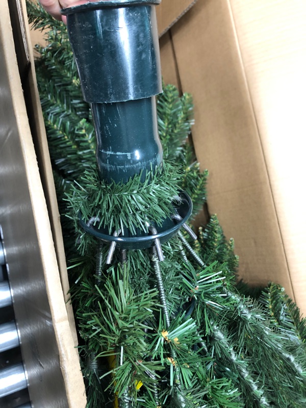 Photo 1 of *INCOMPLETE BOX 3 OF 3* Vickerman 12Ft. Green 5128 Tips Christmas Tree
