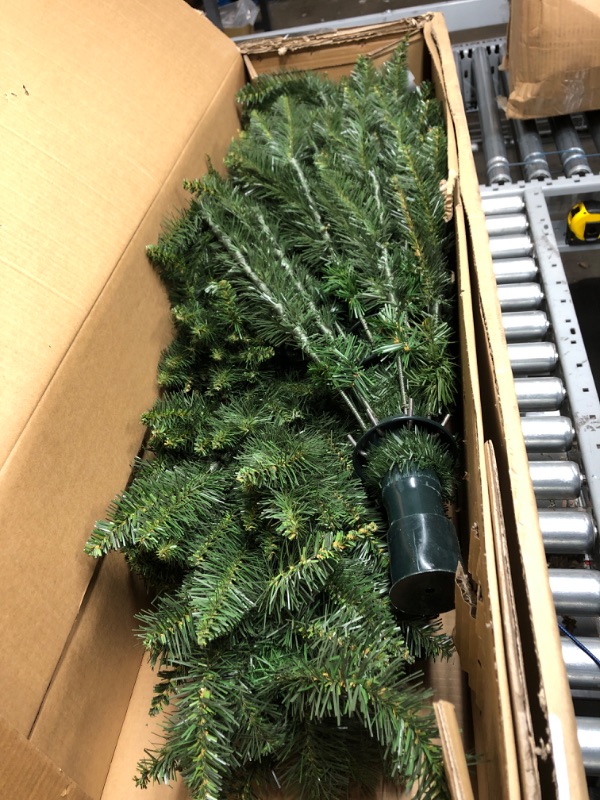 Photo 1 of *INCOMPLETE BOX 3 OF 3* Vickerman 12Ft. Green 5128 Tips Christmas Tree