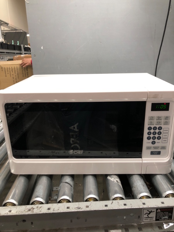 Photo 2 of ** PARTS ONLY ** Commercial Chef Countertop Microwave, 1.1 Cubic feet, White White 1.1 Cubic Feet