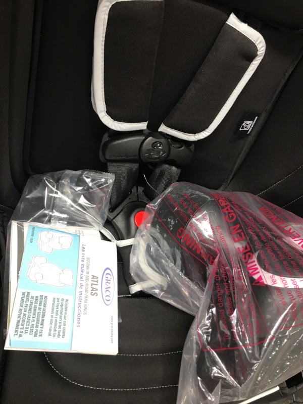 Photo 1 of Graco Atlas 65 2 in 1 Harness Booster Seat | Harness Booster and High Back Booster in One, Glacier , 19x22x25 Inch (Pack of 1)