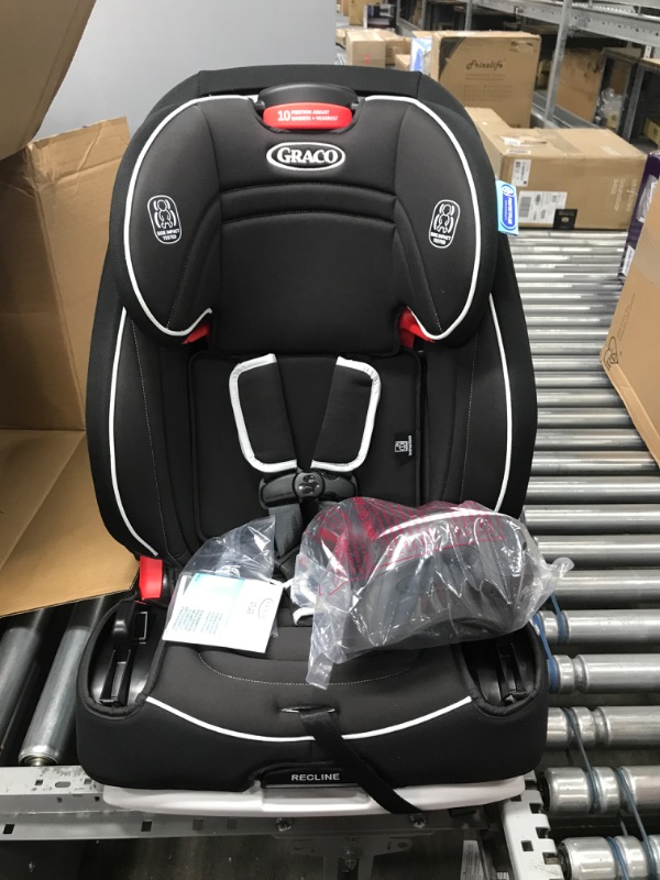 Photo 2 of Graco Atlas 65 2 in 1 Harness Booster Seat | Harness Booster and High Back Booster in One, Glacier , 19x22x25 Inch (Pack of 1)