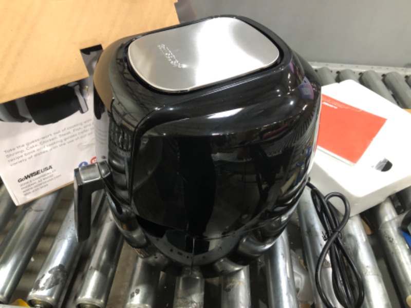 Photo 4 of 8-in-1 5.8 Qt. Black Electric Air Fryer with Recipe Book