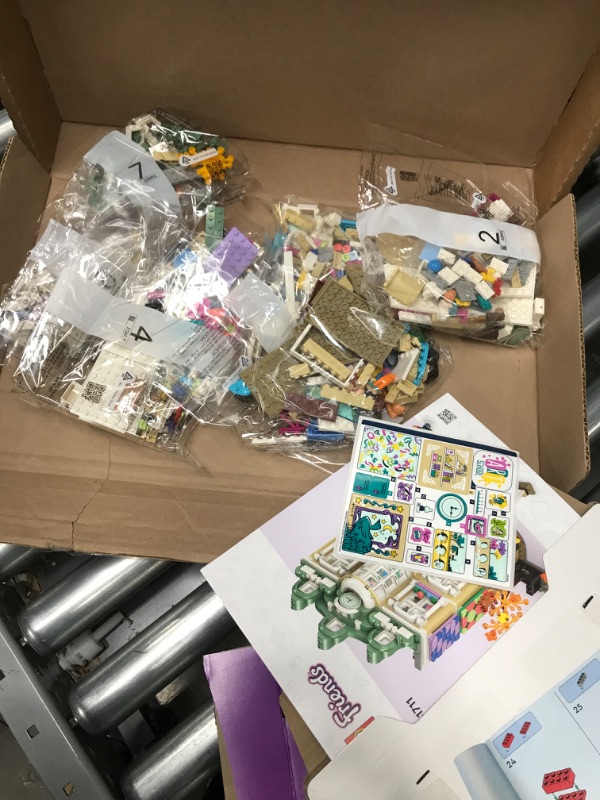 Photo 2 of LEGO Friends Emma’s Art School 41711 Building Toy Set Including a Mini Art Studio for Girls, Boys, and Kids Ages 8+ (844 Pieces) FrustrationFree Packaging