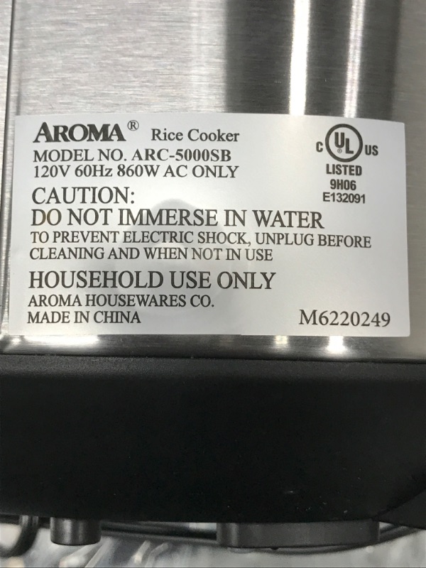 Photo 3 of Aroma Housewares ARC-5000SB Digital Rice, Food Steamer, Slow, Grain Cooker, Stainless Exterior/Nonstick Pot, 10-cup uncooked/20-cup cooked/4QT, Silver, Black Professional