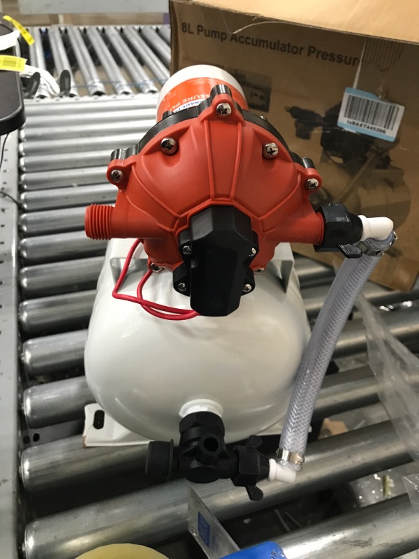 Photo 3 of ALL NEW 55 Series SeaFlo Marine Water Pump 12 V DC 60 PSI 5.5 GPM 2 Gallon Accumulator Tank System with HEAVY DUTY PRESSURE SWITCH