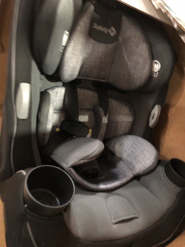 Photo 2 of Safety 1st Grow and Go All-in-One Convertible Car Seat, Rear-facing 5-40 pounds, Forward-facing 22-65 pounds, and Belt-positioning booster 40-100 pounds, Harvest Moon Harvest Moon Original