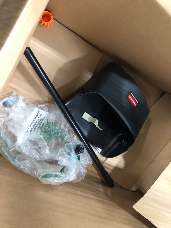 Photo 1 of **used**
Rubbermaid FG253100BLA Lobby Pro Upright Dust Pan, Case of 6